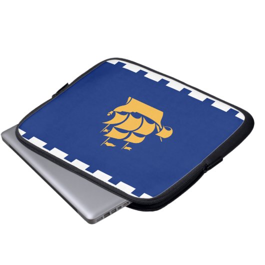 Quebec City Flag Laptop Sleeve (Vorne Knopf)