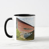 Quebec, Kanada. Brücke über Galipeault Tasse (Links)