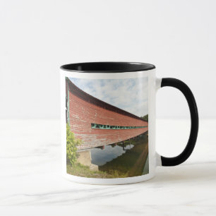 Québec, Kanada. Galipeault-Gedeckte Brücke in Tasse