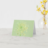 Queen Annes Lace über grüne Mitteilungskarten (Gelbe Blume)