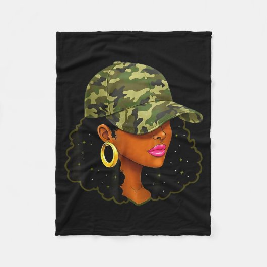 Queen Black Woman With Camo Cap Locs African Ameri Fleecedecke (Vorderseite)