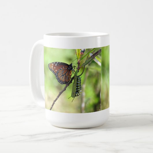 Queen Butterfly und Monarch Raupe Tasse (Vorderseite Links)