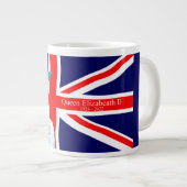 Queen Elizabeth ll Jumbo-Tasse (Vorderseite Rechts)