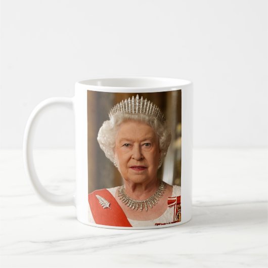Queen Elizabeth Second Kaffeetasse (Links)