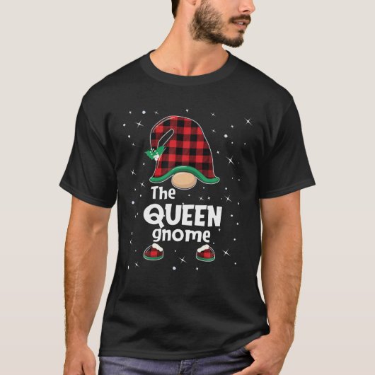 Queen Gnome Buffalo Kariert Matching Weihnachten T-Shirt (Vorderseite)