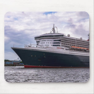Queen Mary im Hafeneinlauf Mousepad