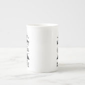 Queen of Adventure Hiking Mum Typography Design Porzellantasse (Vorderseite)