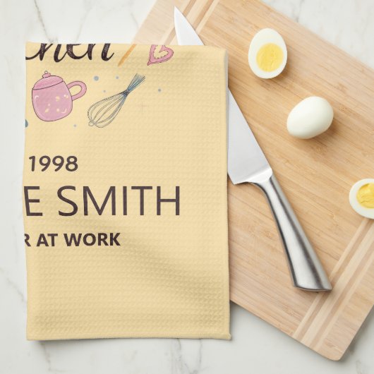 Queen of the Kitchen Custom Name Design Geschirrtuch (Viertel Falte)