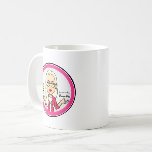 QueenBeeing Tasse durch Angie Atkinson (Vorderseite Links)