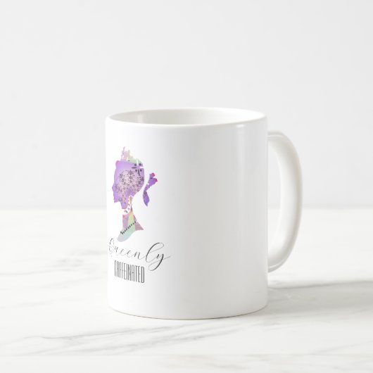 Queenly Caffeinated Kaffeetasse (VorderseiteRechts)