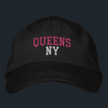 QUEENS NY Simple Hot Pink and White on Black Bestickte Baseballkappe<br><div class="desc">Hübsche QUEENS NY Hot Pink und Weiß bestickt auf schwarzen Baumwollhut. Die Stickerei kann an andere Farbeinstellungen angepasst werden,  indem Sie die Schaltfläche "Design bearbeiten" auswählen. Außerdem ist die Möglichkeit verfügbar,  die gewünschte Farbe auf der Hauptseite auszuwählen.</div>