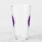 Queen's Platinum Jubilee Glas (Links)