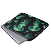 Quellyfish Glow Laptopschutzhülle (Vorne Knopf)