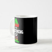 Questioning Elf Group Christmas Funny Pajama Party Kaffeetasse (Vorderseite Links)