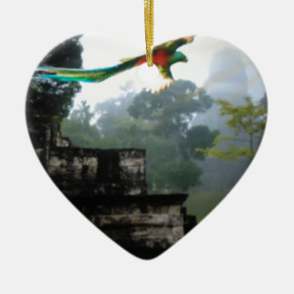 Quetzel in Tikal Keramikornament
