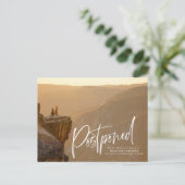 Quick Brush Script Postponcard Ankündigungspostkarte (Stehend Vorderseite)