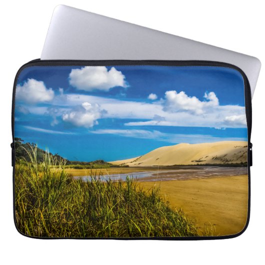 Quicksand-Fluss in der Nähe von 90 Mile Beach, Neu Laptopschutzhülle (Vorderseite)