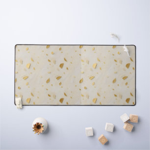 Quiet Gold — Subtile Luxus & Hochzeitssuite Schreibtischunterlage