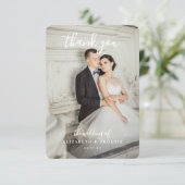 Quiet Luxury Champagne Pearl Bow Wedding Photo Dankeskarte (Stehend Vorderseite)