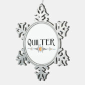 Quilter Dekorationslinie Schneeflocken Zinn-Ornament (Rechts)
