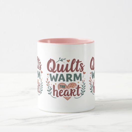 "Quilts Warm The Heart" Gemütlicher Quiltekern Tasse (Zentrum)