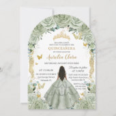 Quinceañera 15 XV Sage Green Floral Gold Arch Einladung (Vorderseite)