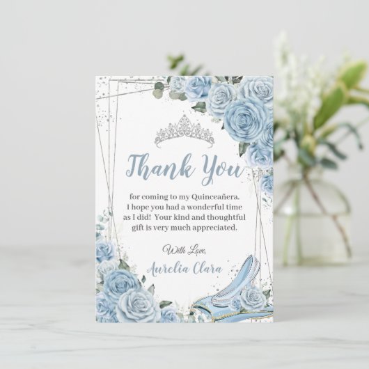 Quinceañera Baby Blue Floral Sweet 16 Aschenputtel Dankeskarte (Stehend Vorderseite)