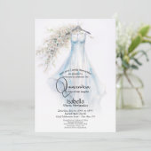 Quinceañera | Blütenblau-goldene weiße Blüten Einladung (Stehend Vorderseite)