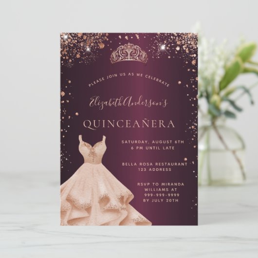 Quinceanera burgundy Rose Goldkleid Einladung (Stehend Vorderseite)