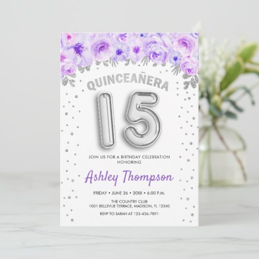 Quinceanera Celebration - Lila Silberballons Einladung (Stehend Vorderseite)