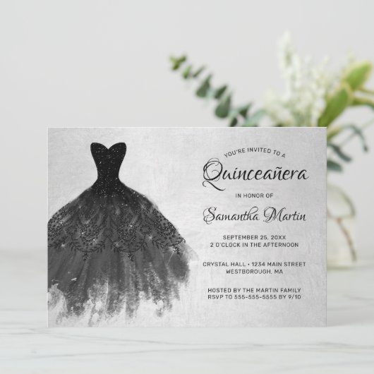 Quinceanera Chic Black Dress on Silver Party Invit Einladung (Stehend Vorderseite)