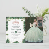 Quinceañera Emerald Green Floral Butterfells Foto Einladung (Stehend Vorderseite)