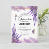 Quinceañera Goldlavene, Lila Bläserschmetterling Einladung (Stehend Vorderseite)