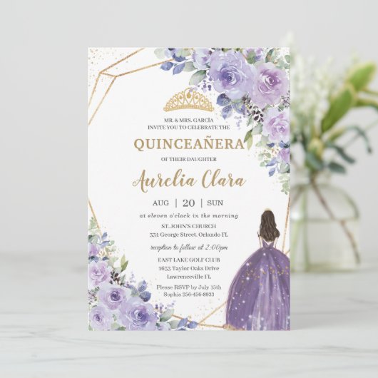 Quinceañera Lila Lavendel Floral Gold Prinzessin Einladung (Stehend Vorderseite)