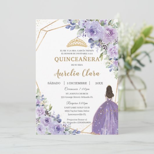 Quinceañera Lila Lilac Floral Princess Spanisch Einladung (Stehend Vorderseite)