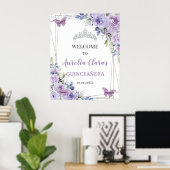 Quinceañera Lila Lilac Floral Silberschmetterlinge Poster (Heimbüro)