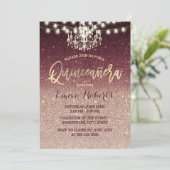 Quinceanera Moderne Rose Gold & Burgund Glitzer Einladung (Stehend Vorderseite)