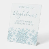 Quinceanera Party Blauer Schneeflocken Herzlich Wi Sockelschild (Vorderseite)