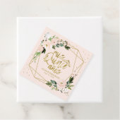 Quinceanera Party Goldene Forelle Rosa Blüten Geschenkanhänger (Beispiel)