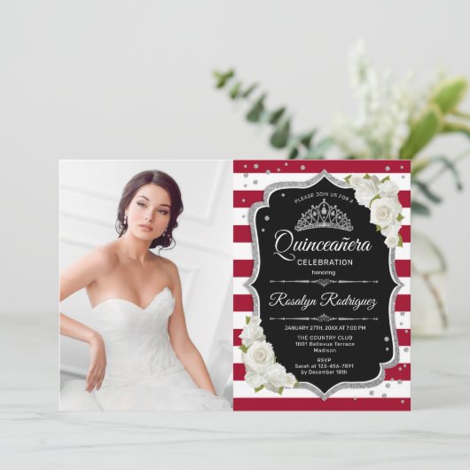 Quinceanera Party mit Foto - Rot-Schwarz-Silber Einladung (Stehend Vorderseite)