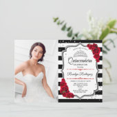 Quinceanera Party mit Foto - Silberrot weiß Einladung (Stehend Vorderseite)