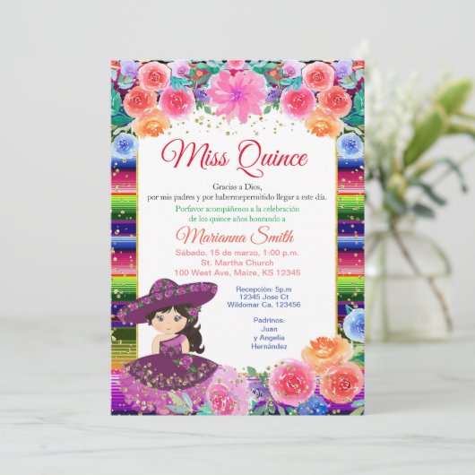 Quinceanera Pink Lila Fiesta Floral Miss Quince Einladung (Stehend Vorderseite)