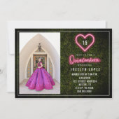 Quinceañera Pink Neon Lights Boxwood Heart Foto Einladung (Vorderseite)