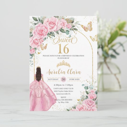 Quinceañera Pink Roses Brünettes Girl Einladung (Stehend Vorderseite)