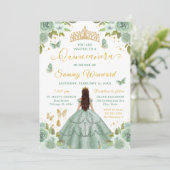 Quinceañera Sage Green Princess Brunette Girl Einladung (Stehend Vorderseite)