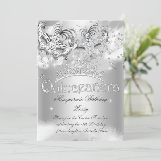 Quinceanera Silver Sparkle Masquerade Party Einladung (Stehend Vorderseite)