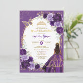 Quinceañera Violet Lilac Gold Floral Butterfly Einladung (Stehend Vorderseite)