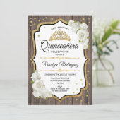 Quinceanera - Weiße Rosen aus rustikalem Holz Einladung (Stehend Vorderseite)