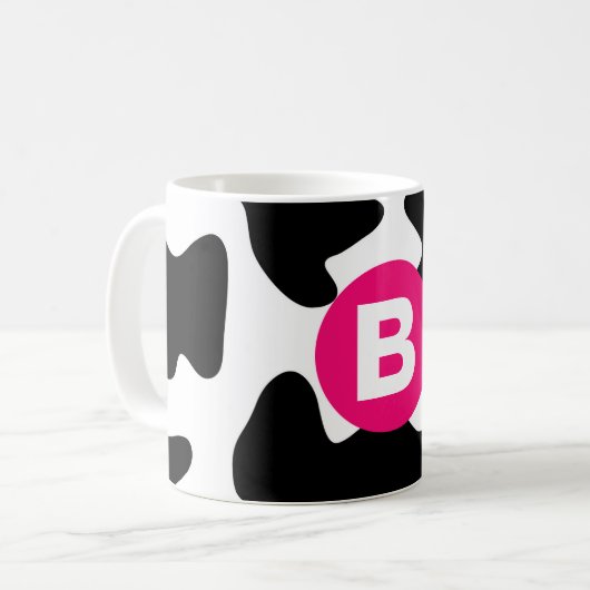 Quirky Cow Patch Pattern Pink Monogram Kaffeetasse (Vorderseite Links)