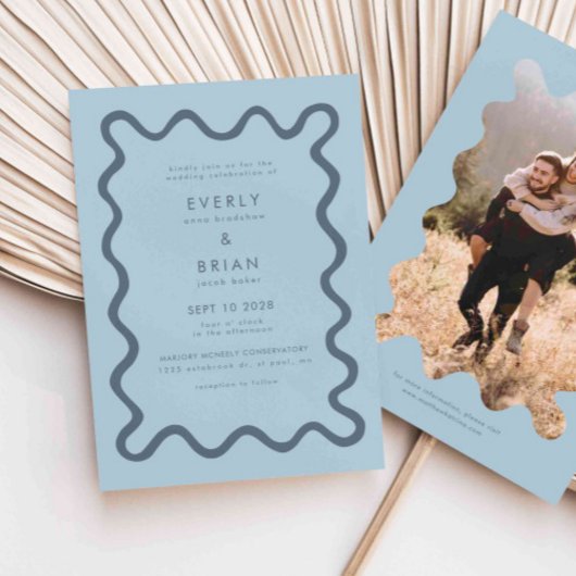 Quirky Hand Drawn Line Blue Wedding Einladung